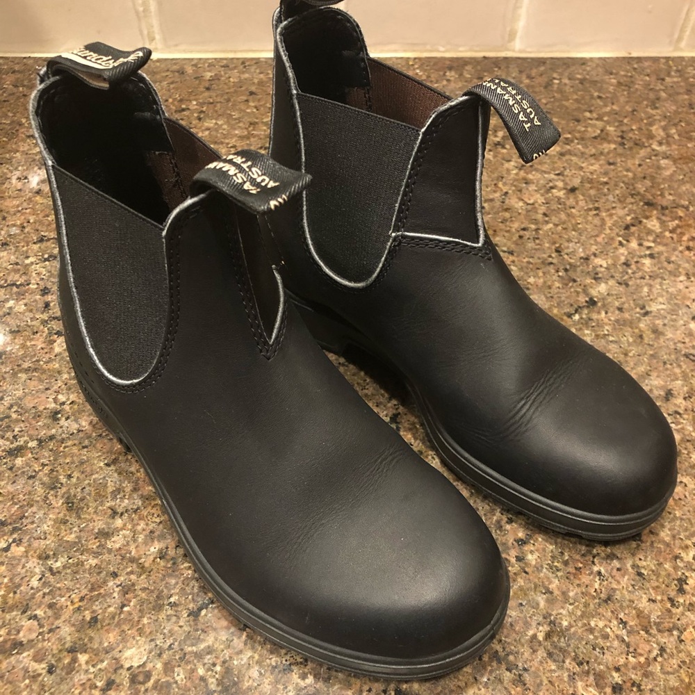 Blundstone Boots - Black - Size 4.5/U.S. Woman’s 7. Hardly Worn Condition 9.8/10